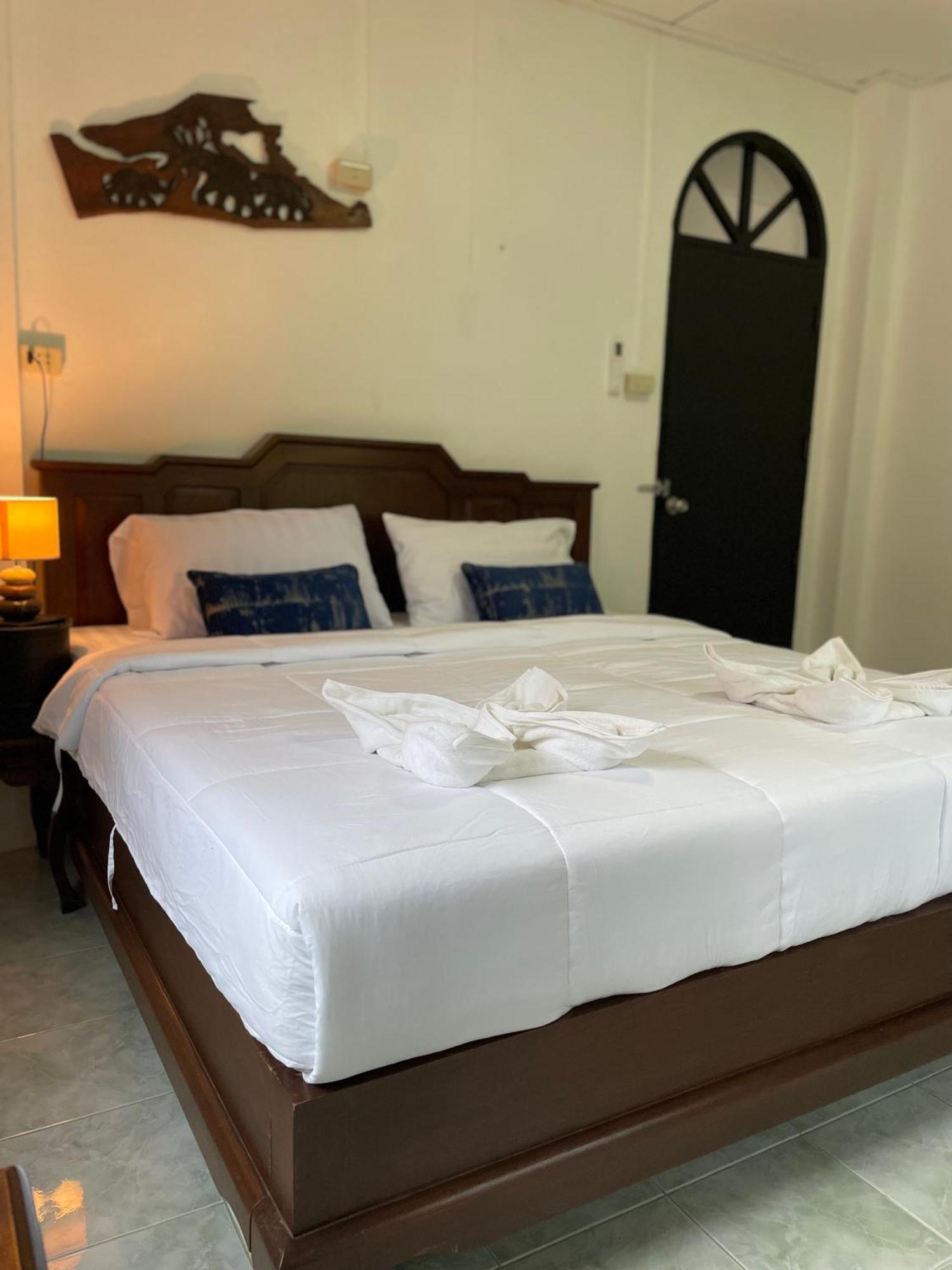 Sunrise Beach Villa Surat Thani Habitación foto